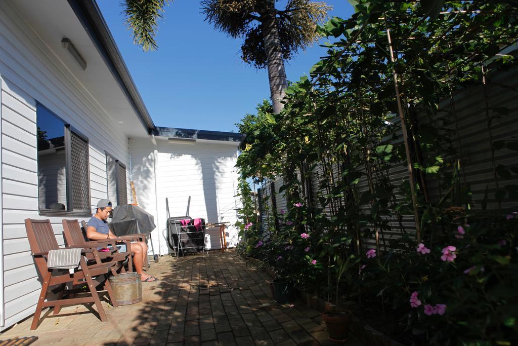 Happytourcairns Sharehouse Hostel ภายนอก รูปภาพ